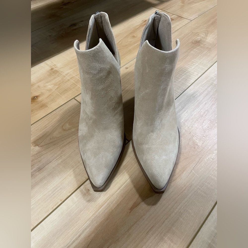 Vince Camuto healed booties